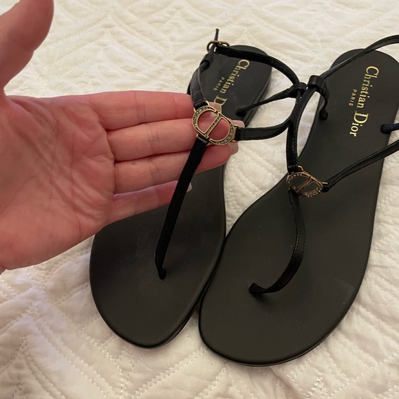 Christian Dior sandals top has a CD in crystal black leather.. - Picture 2 of 4
